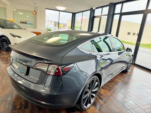 Tesla Model 3 Performance