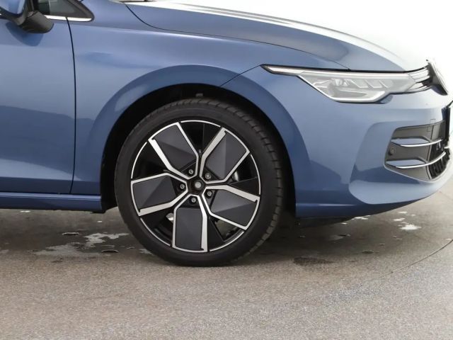 Volkswagen Golf 1.5 eTSI DSG Golf VIII IQ.Drive