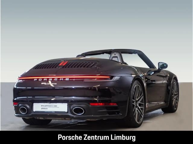 Porsche 992 Cabrio Carrera