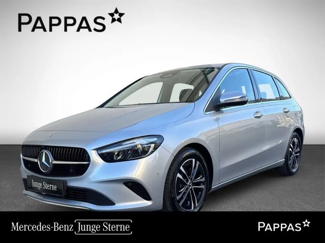 Mercedes-Benz B 180 Sedan