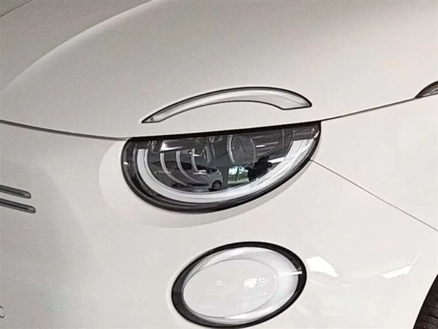 Fiat 500e by Bocelli