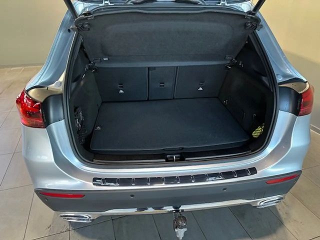 Mercedes-Benz GLA 200 Progressive