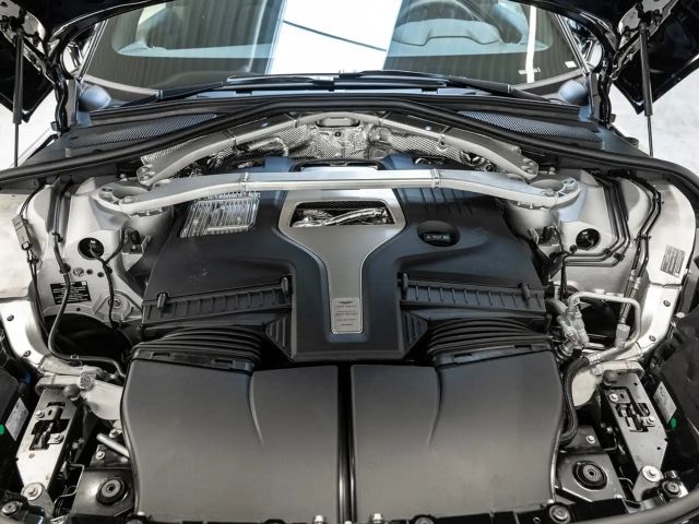 Aston Martin DBX Jet Black Onyx Black