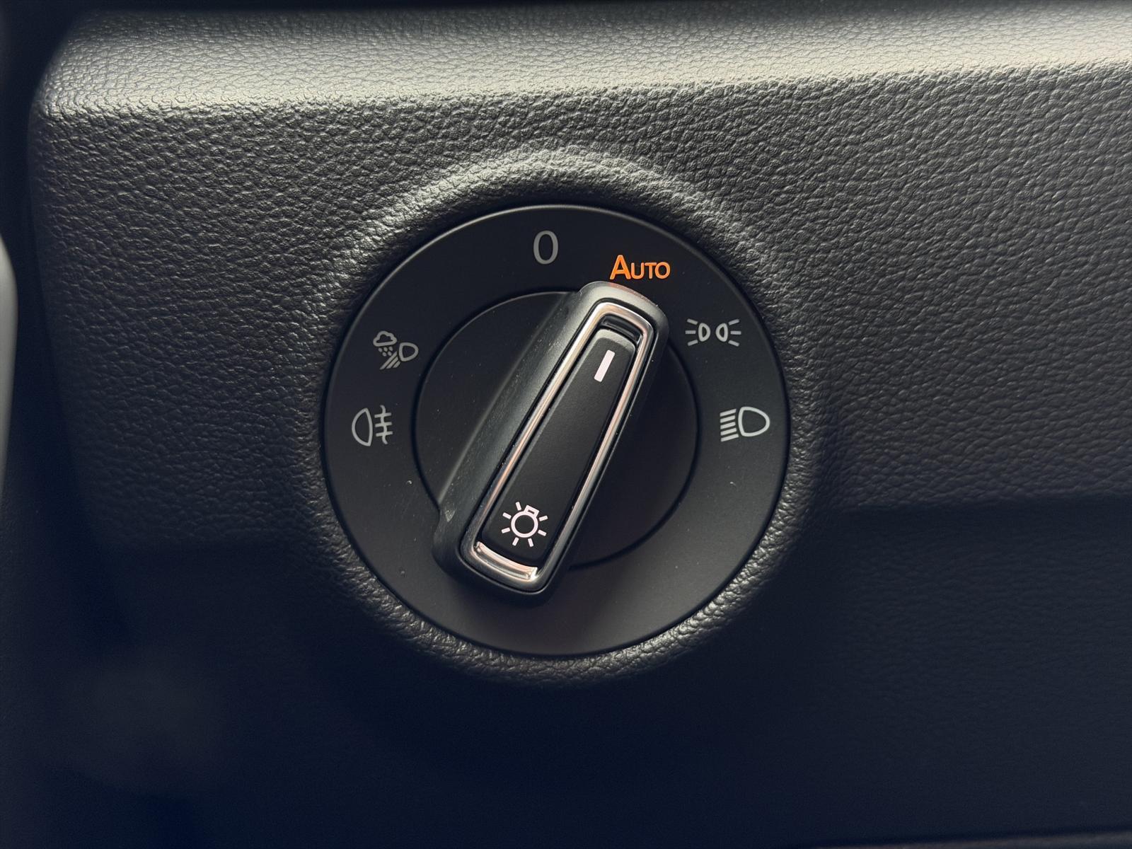 Volkswagen T-Roc 1.5 TSI DSG R-Line