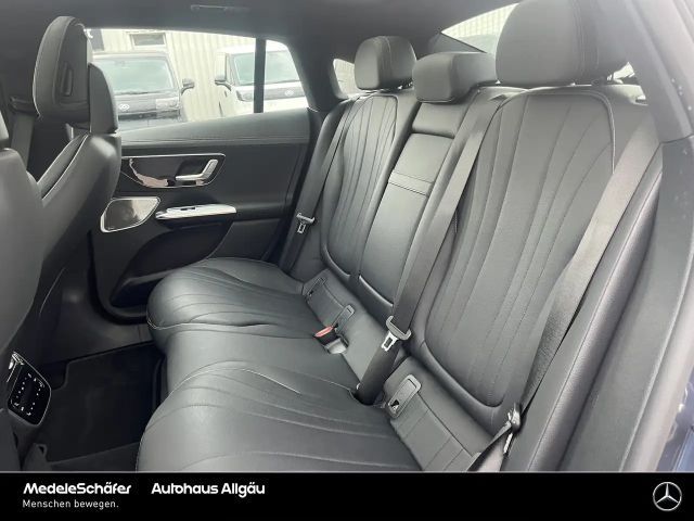 Mercedes-Benz EQE 300 Premium Sedan