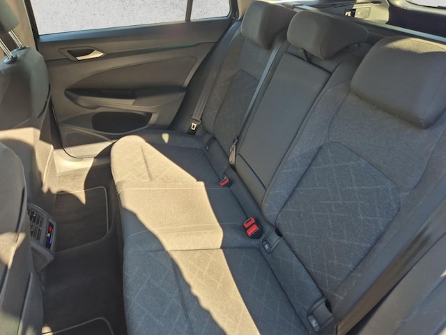 Volkswagen Golf 2.0 TDI DSG Life Variant