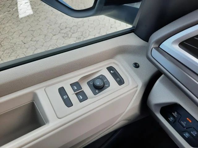 Volkswagen Multivan 2.0 TDI DSG IQ.Drive T7