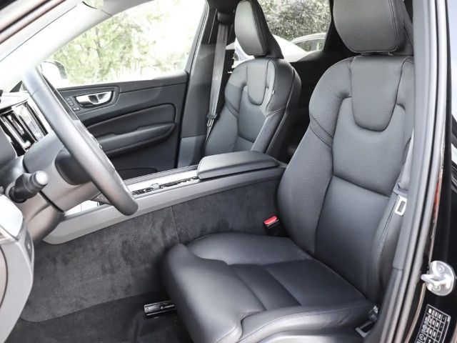 Volvo XC60 Dark Plus