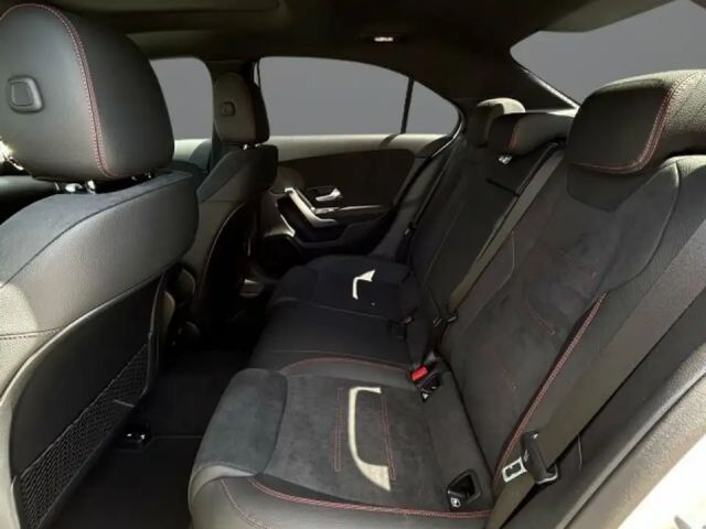 Mercedes-Benz A 200 AMG Line