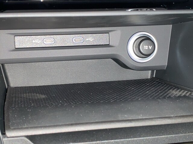 Volkswagen Touran 1.5 TSI DSG