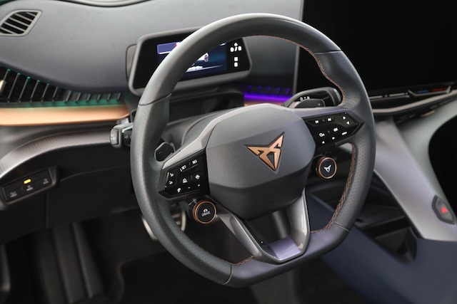 Cupra Tavascan 210 kW 77 kWh | PANO NAVI