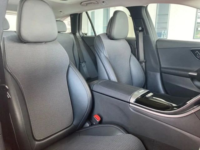 Mercedes-Benz C 200 4MATIC AVANTGARDE Estate