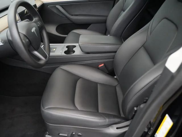 Tesla Model Y AWD Long Range