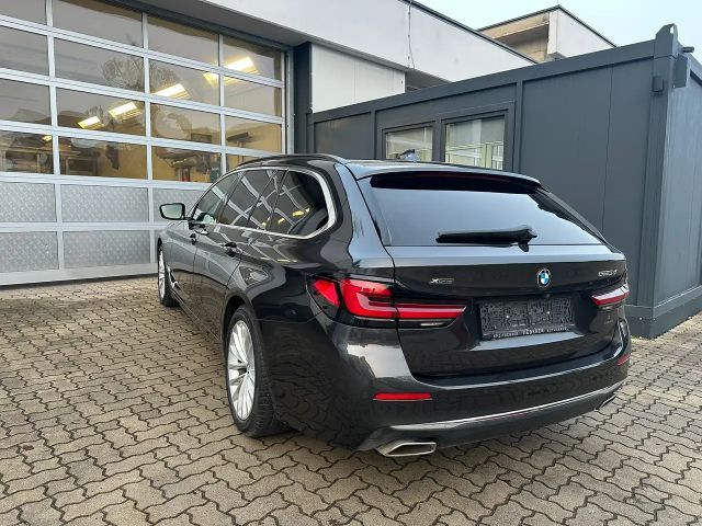 BMW 520 520d Luxury Line xDrive