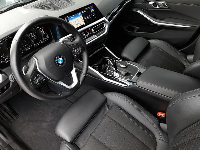 BMW 330 330e Sport Line Touring