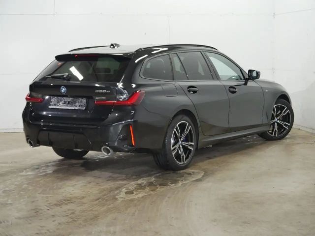 BMW 330 330e M-Sport Touring
