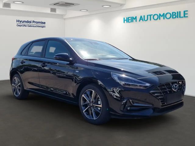 Hyundai i30 Advantage Hybrid T-GDi