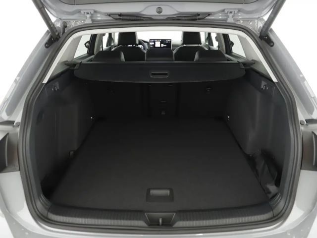 Volkswagen Golf Business DSG Variant