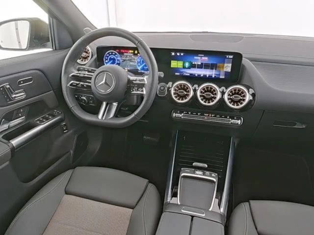 Mercedes-Benz EQA 300 4MATIC