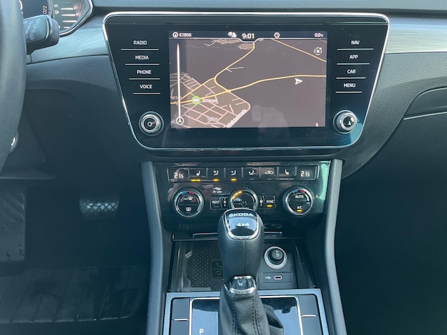 Skoda Superb 2.0 TDI 4x4 Combi Style Style