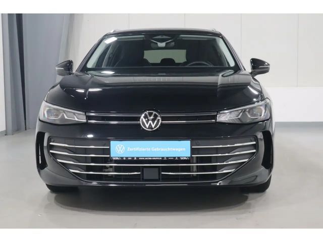 Volkswagen Passat 1.5 eTSI Business DSG Variant