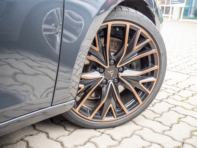 Cupra Leon 2.0 TSI 4Drive Sportstourer VZ