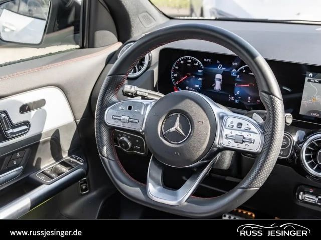 Mercedes-Benz GLA 200 4MATIC AMG Line