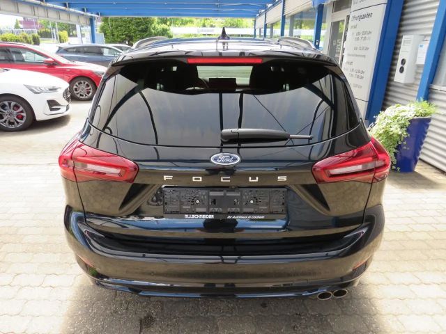 Ford Focus ST Line Wagon