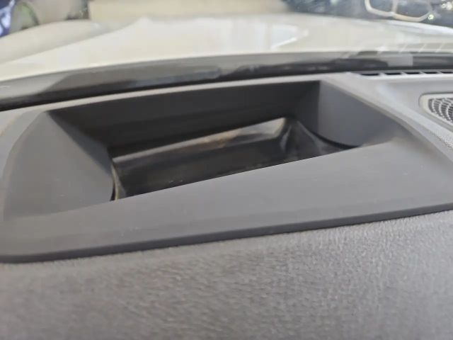 BMW 330 330e M-Sport Touring xDrive