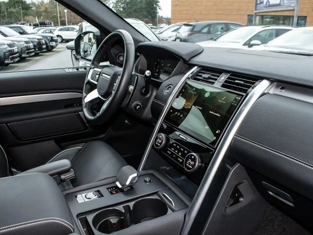 Land Rover Discovery D300 Dynamic HSE