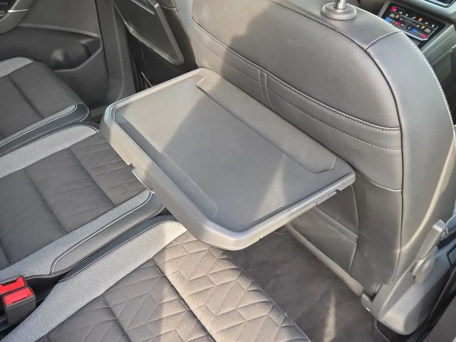 Volkswagen Touran 1.5 TSI DSG IQ.Drive