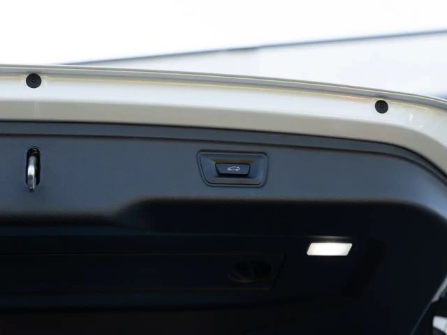 BMW 330 330i M-Sport Touring xDrive