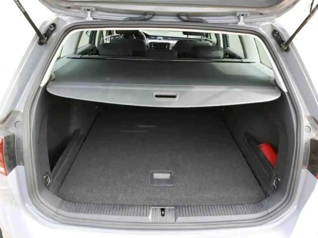 Volkswagen Passat 1.5 TSI Business Variant