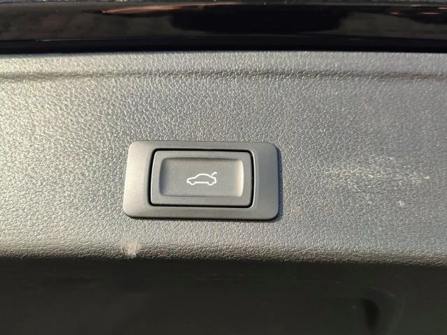 Audi A4 35 TDI Competition S-Line