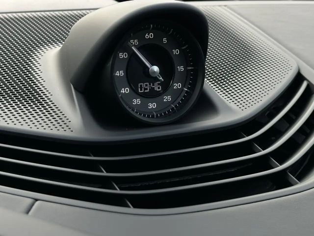 Porsche Taycan 4 Cross Turismo