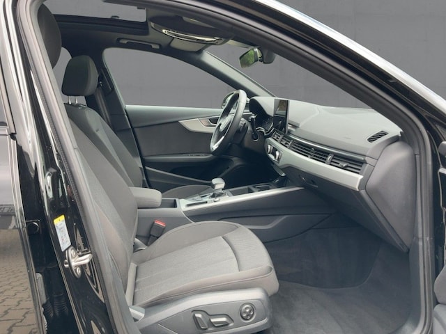 Audi A4 40 TFSI Avant S-Tronic