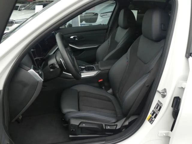 BMW 330 330e