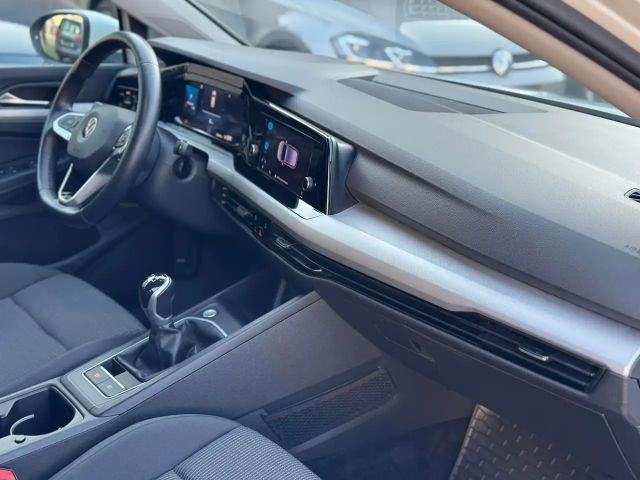 Volkswagen Golf Basis Benzin *WERKSGARANTIE *APPLE CAR *SZH