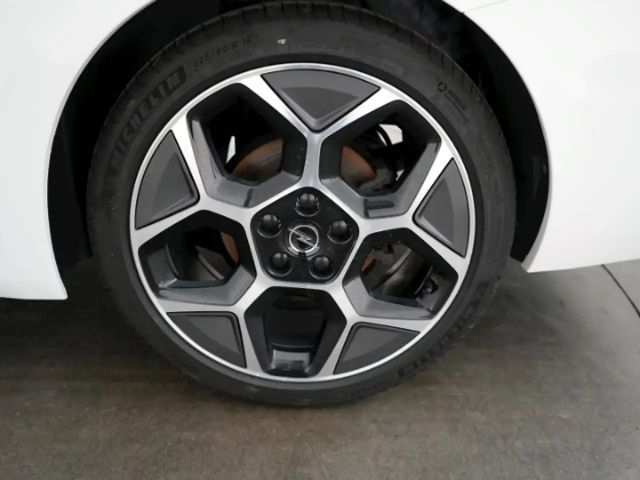 Opel Astra Sports Tourer Ultimate