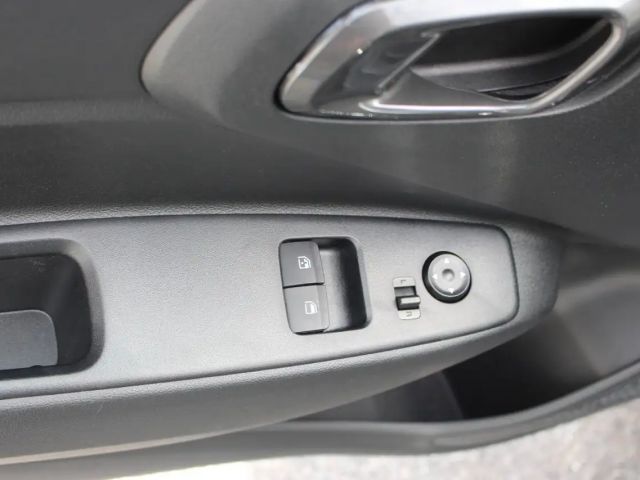 Hyundai i10 1.0 2WD Trend