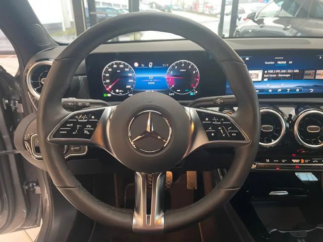 Mercedes-Benz A 180 Progressive