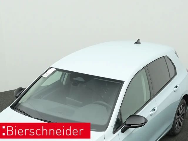 Volkswagen Golf 1.5 eTSI DSG