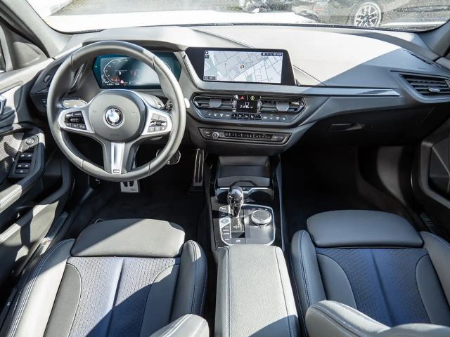 BMW 118 118i M-Sport Sedan