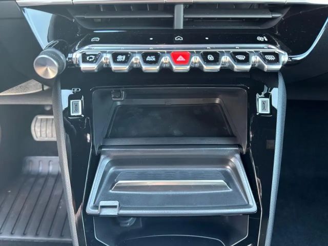 Peugeot 2008 Allure130+Kamera-MirrorScreen-Spurassistent+