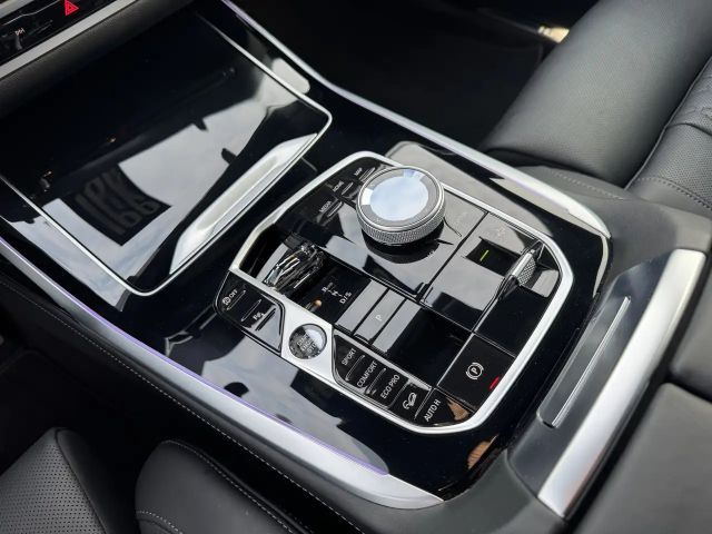 BMW X7 60i AHK PANO-SKY Massage StHzg h&k Sitzklima