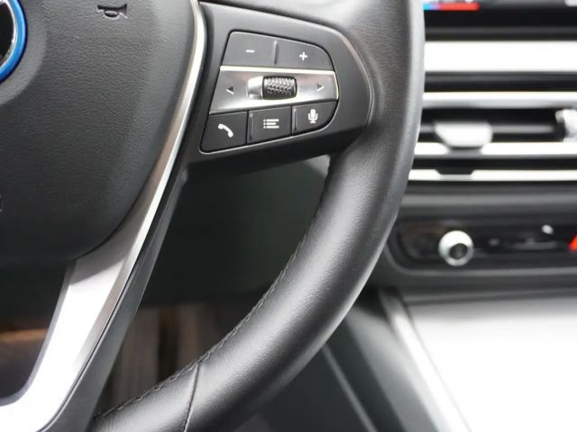 BMW 330 330e Touring