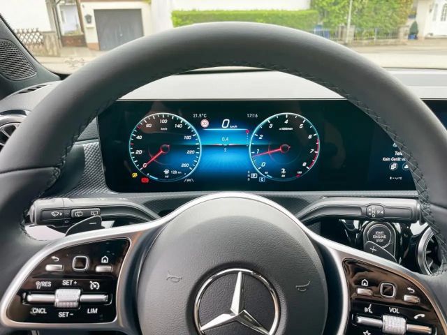 Mercedes-Benz A 180 Advanced LED Kamera PDC