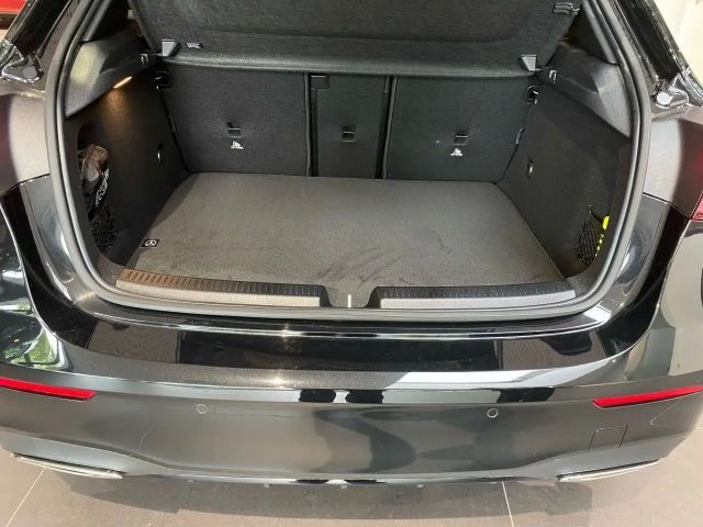 Mercedes-Benz A 200 AMG Line