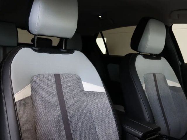 Opel Astra 1.2 Turbo Business Elegance