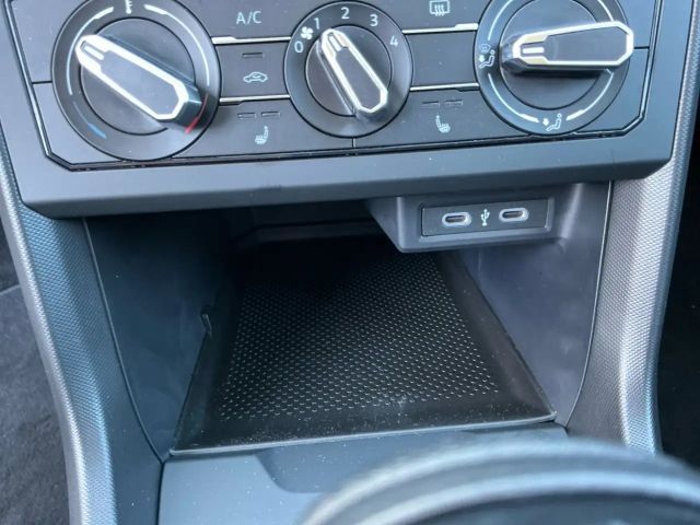 Volkswagen T-Cross 4Me TSI